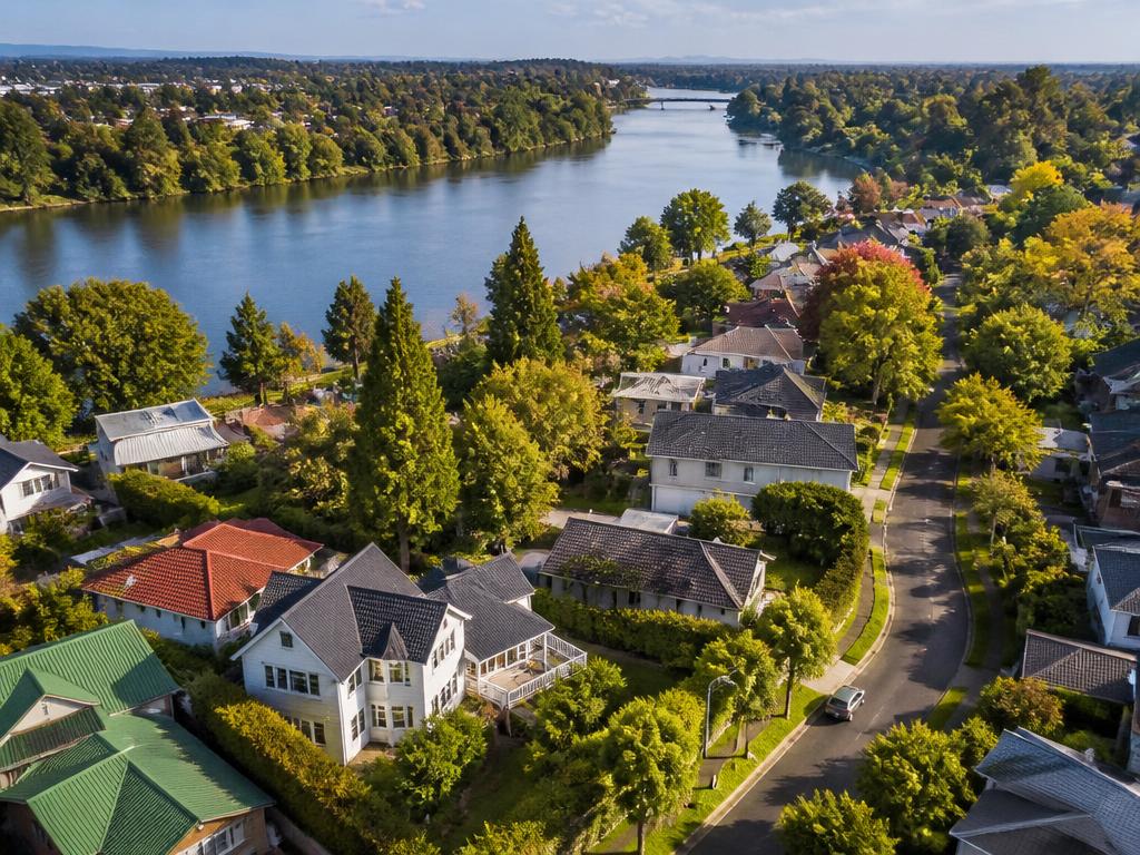 Hamilton homes and city landscape